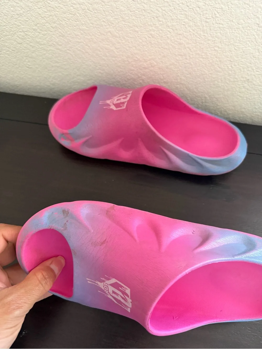 Baseball B 101 Pink Slide Sandals Youth size 4-5